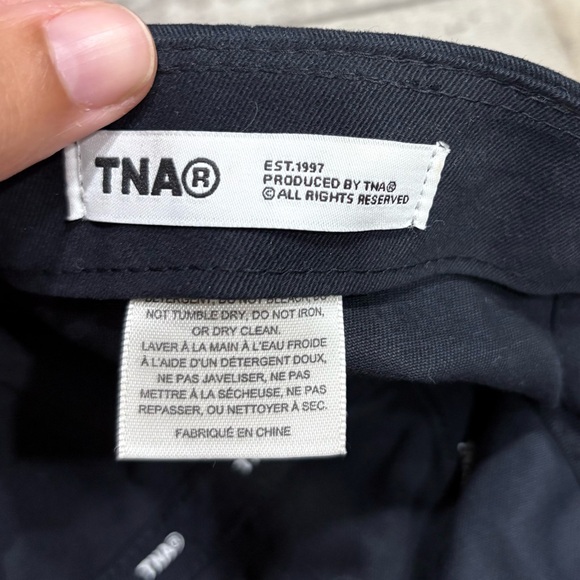 Aritzia TNA Los Angeles baseball cap - Picture 5 of 6
